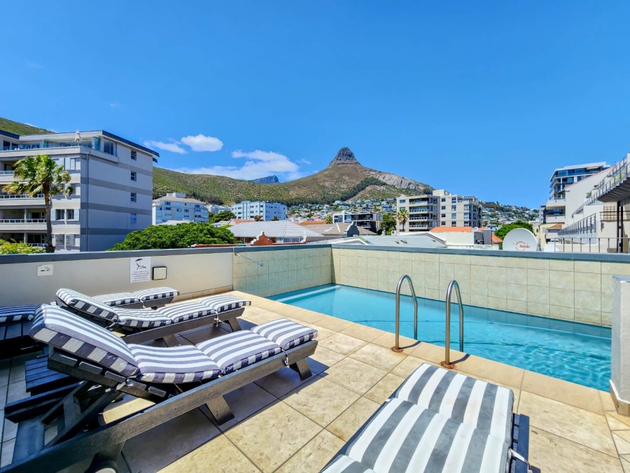 2 Bedroom Property for Sale in Sea Point Western Cape